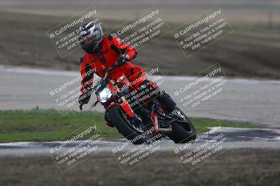 media/Nov-29-2025-TrackDaz (Sat) [[10ae2d9bce]]/B Group/Session 3 (Outside Grapevine)/